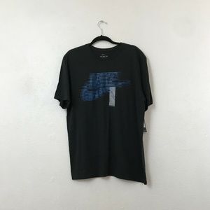 NWT Nike Mens Black Graphic Tshirt